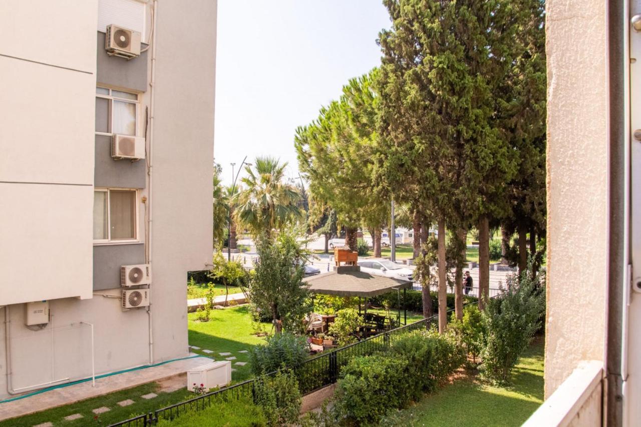 Lovely Flat Near Public Transportation In Izmir Exterior photo